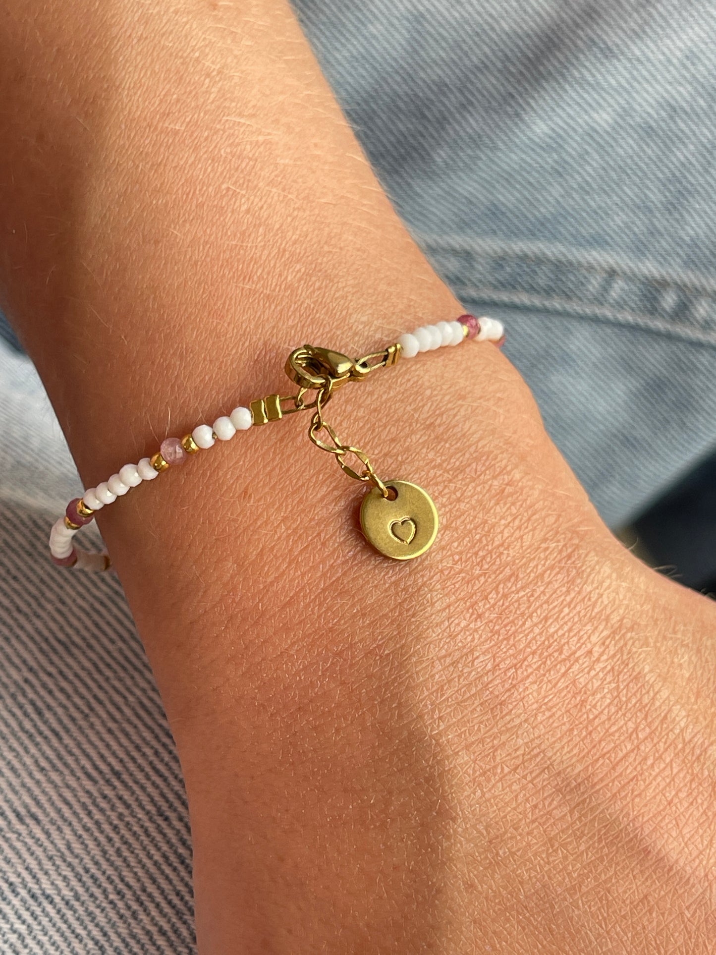 Armkettchen mit weißen Perlen & rosa Turmalin