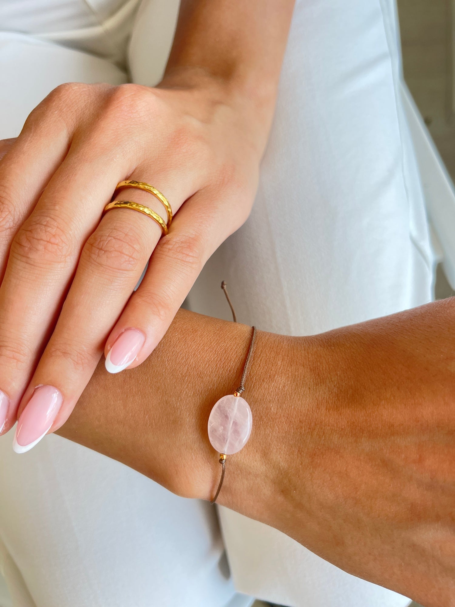 Armbänder mit Stoffband