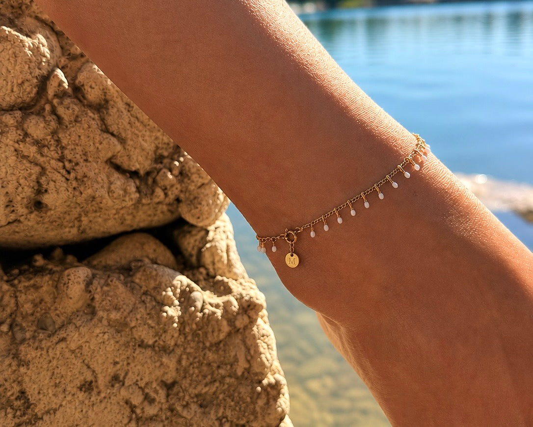 White Drops Fußkettchen – Modern Boho