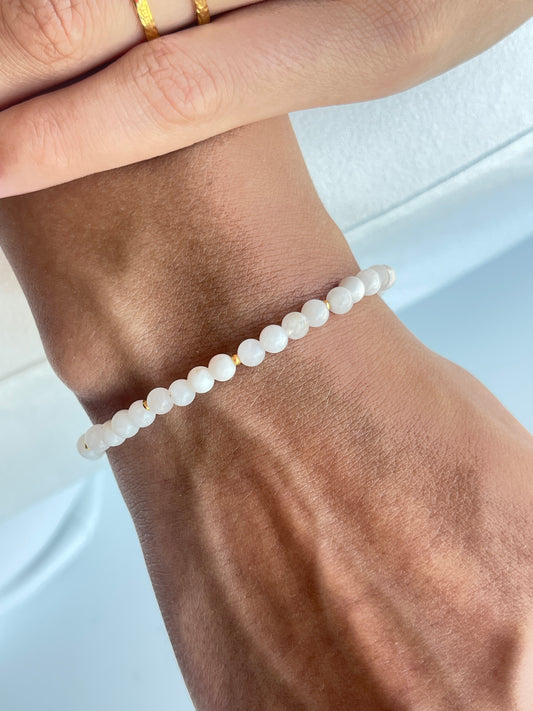 Mondstein Armband