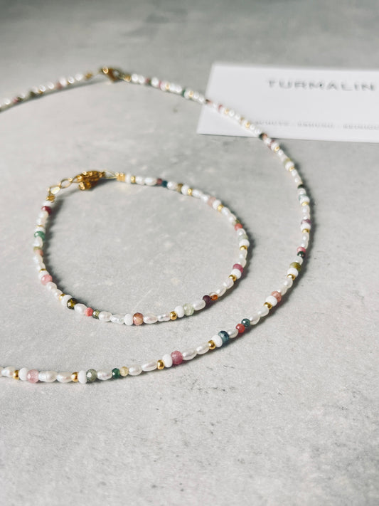 Bunte Perlenkette mit Turmalin