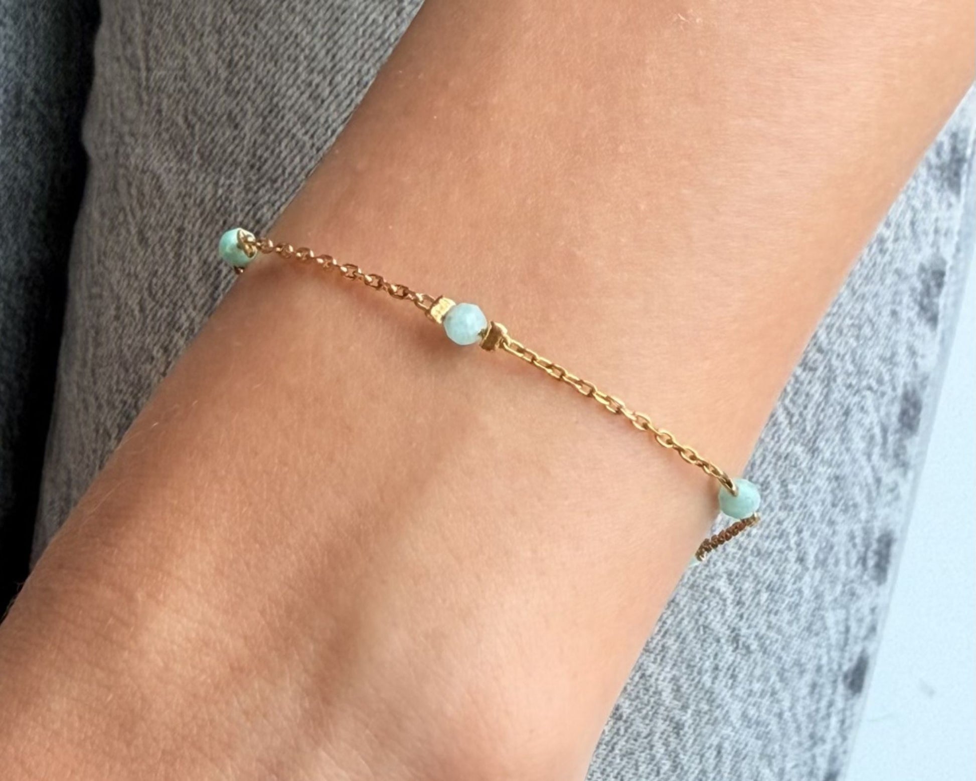 Amazonit Edelstein Armband mit Personalisierung, individuelles Mama Schmuckstück mit Kinder Namen oder Symbolen