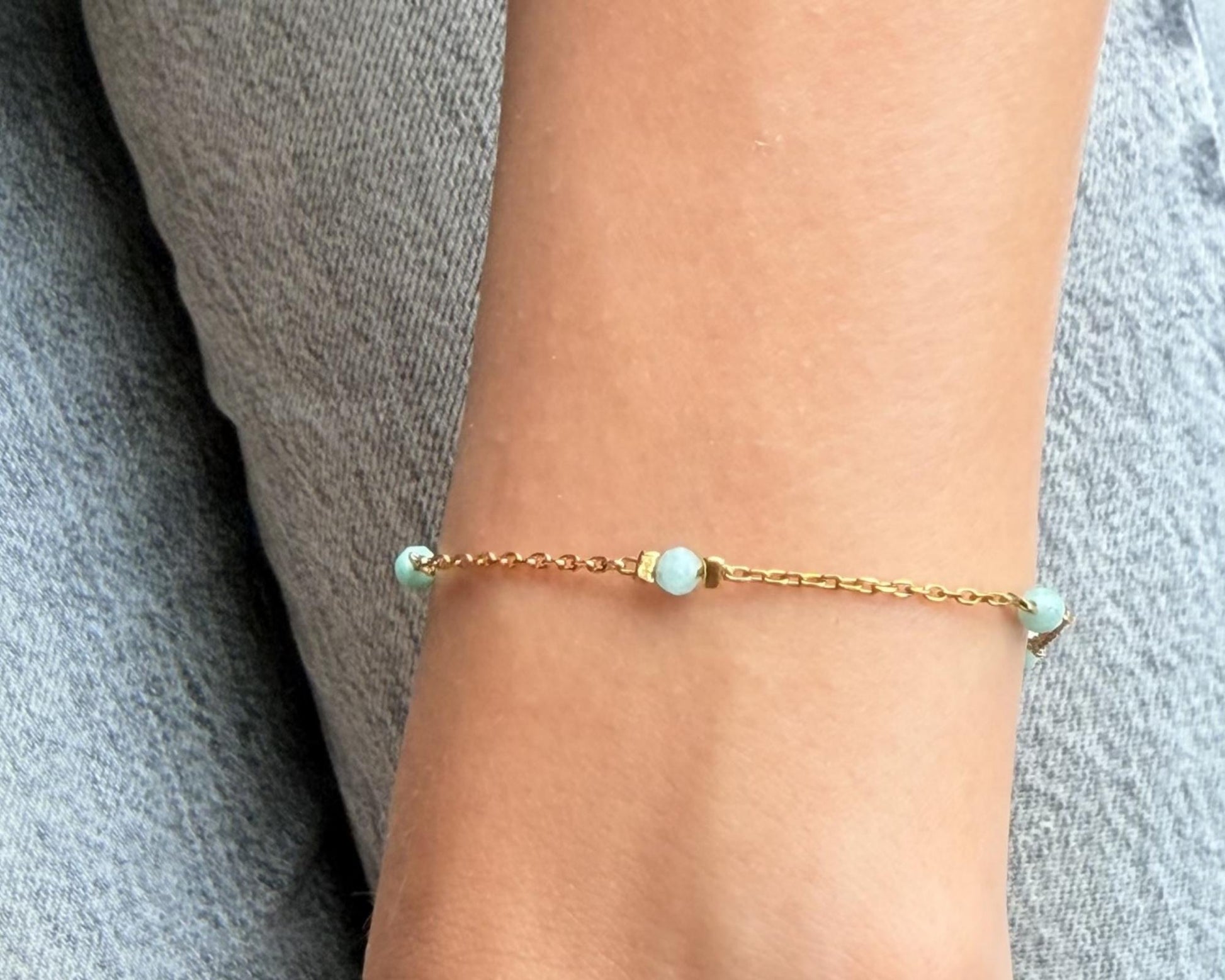 Amazonit Armband personalisiert für Mama, mit Buchstaben oder Symbolen, Edelstein Schmuck als Geschenk für Mutter und Familie