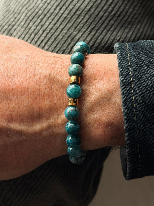 Männerarmband aus türkisem Naturstein, Familienarmband mit gravierten Kindernamen
