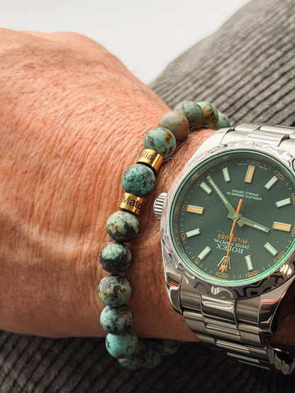 Männerarmband aus türkisem Naturstein, Familienarmband mit gravierten Kindernamen
