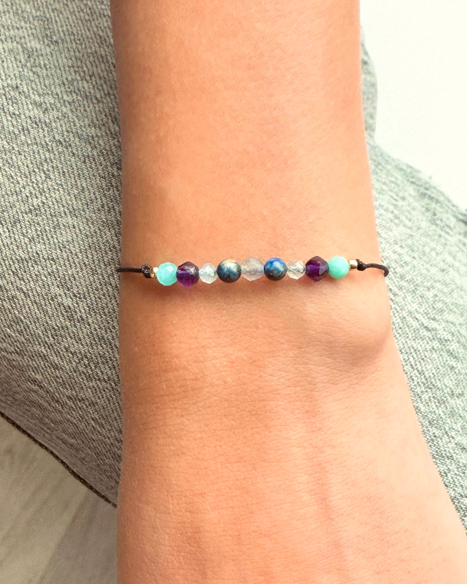 Personalisiertes Wassermann Sternzeichen Armband Wunschfarbe frei wählbar, besonderes Geschenk zum Geburtstag